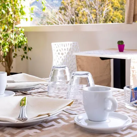 Guest house Residenza La Ferula Apartrooms